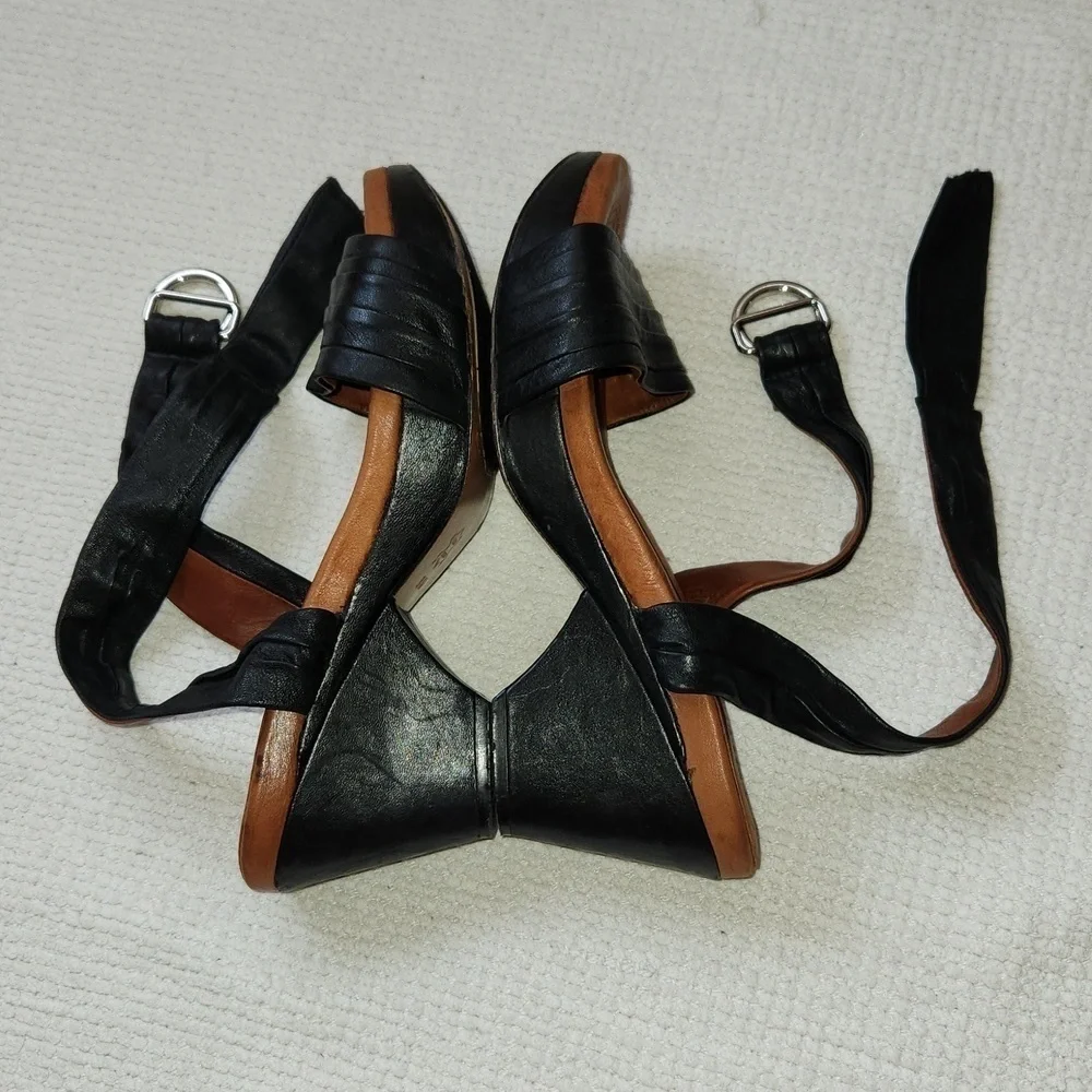 Anthropologie  Day Starr leather ankle strap platform  sandals